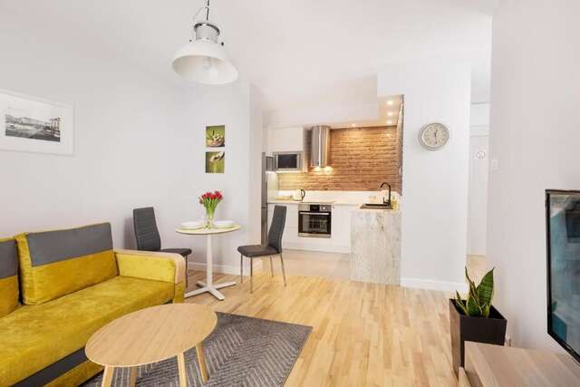 Апартаменты Millennium Manufaktura Yellow Варшава-30